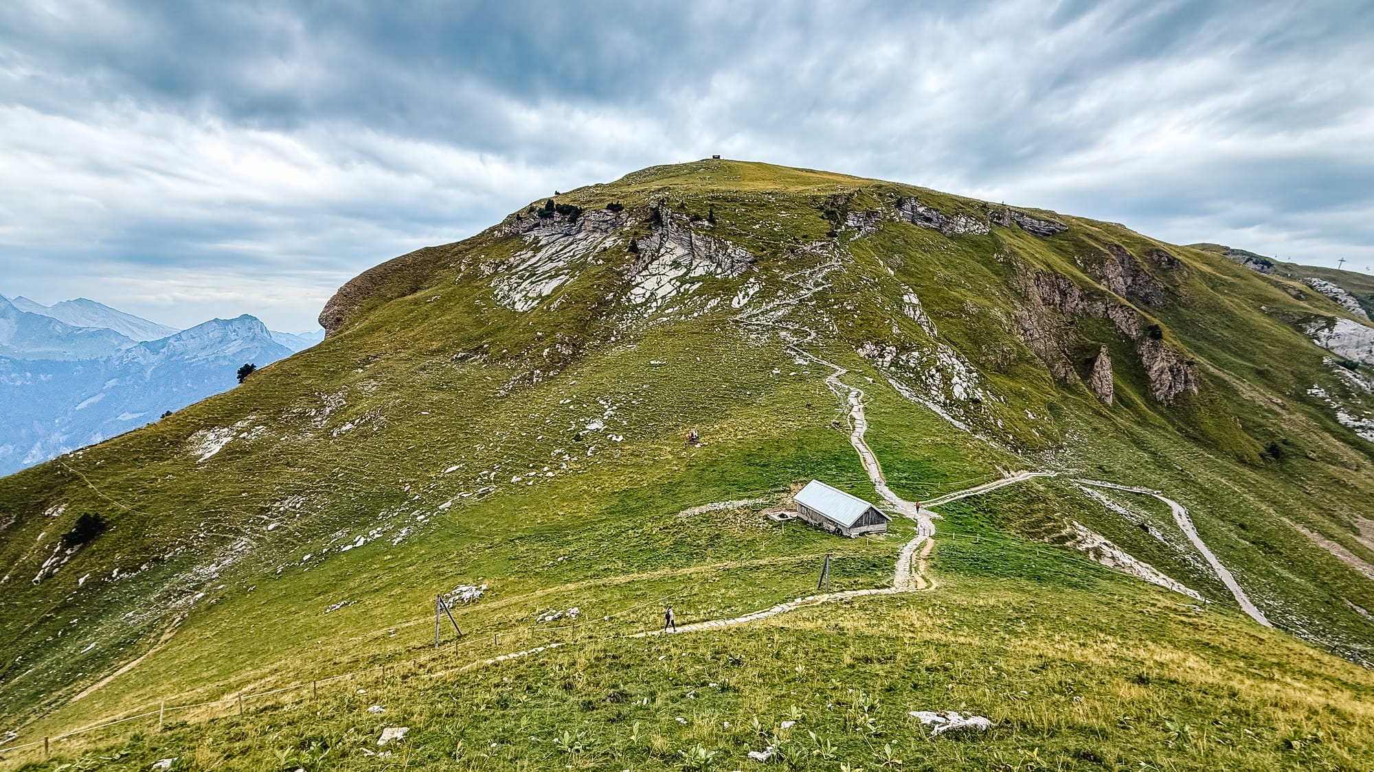 The last section of the trail visible on a mountain (uphill).