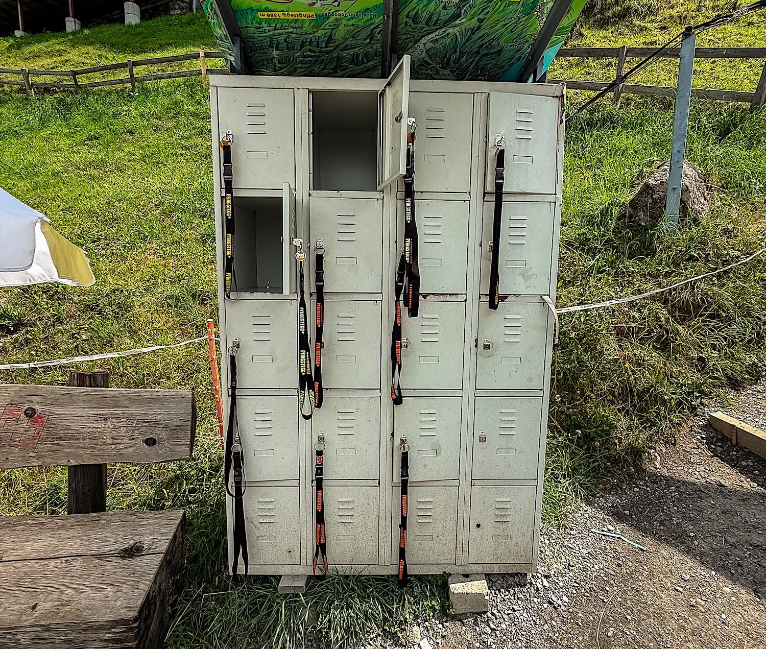 Free lockers next to the Fly Line for leaving your bags